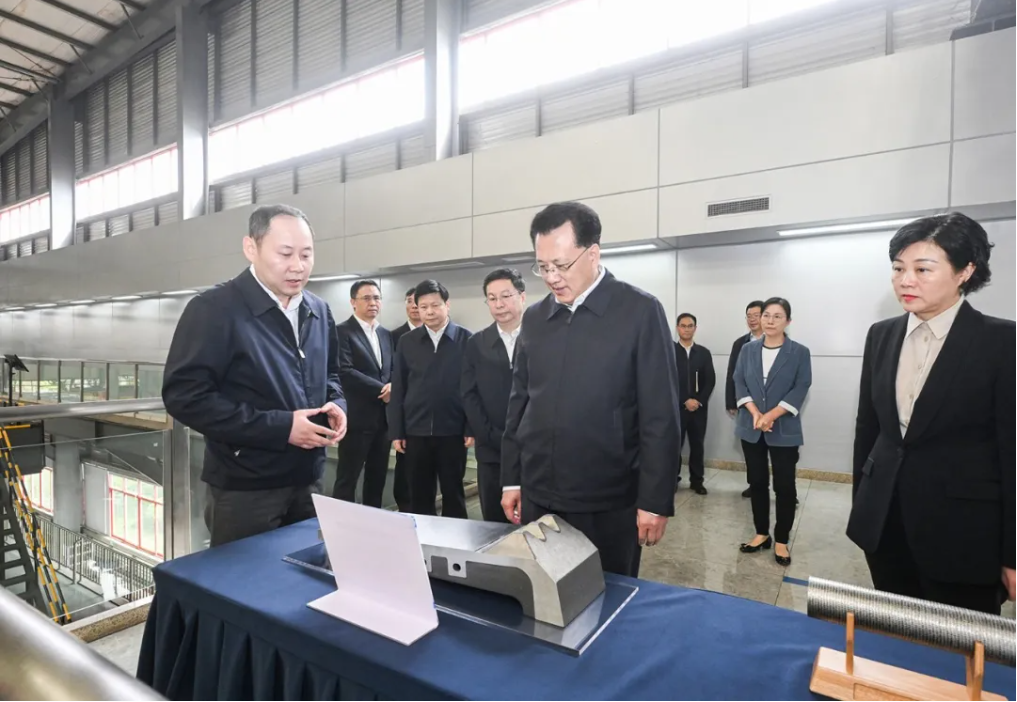 袁家军：聚焦主责主业 履行战略使命 进一步深化国资国企改革